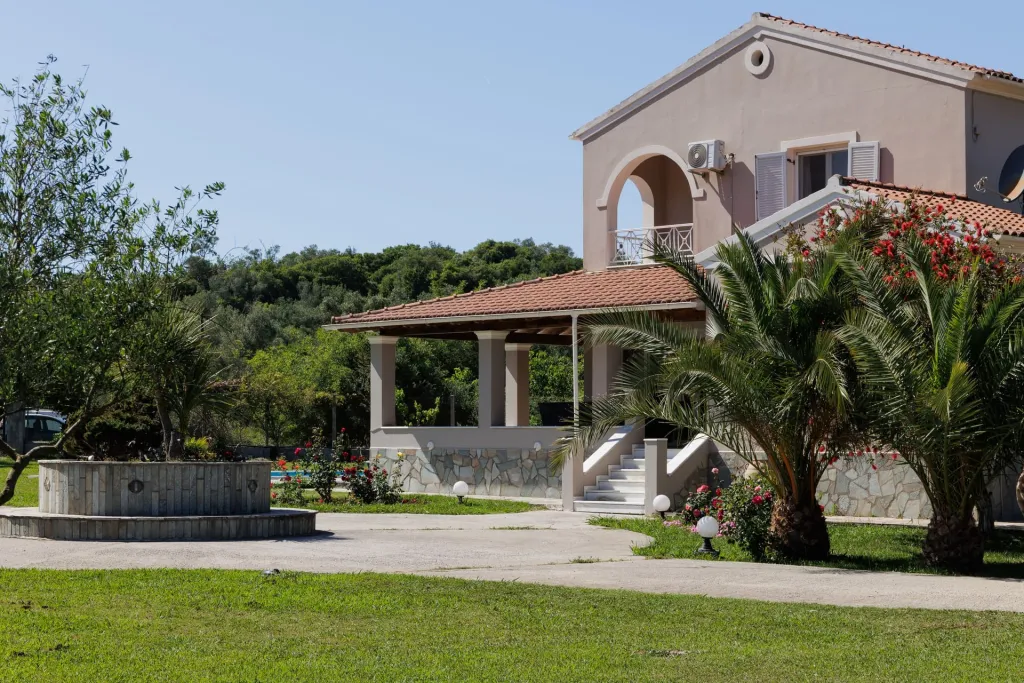 Moraitis Hospitality, Krf – različite lokacije, Grčka — Country Villa Verde - 2Floor Family Home