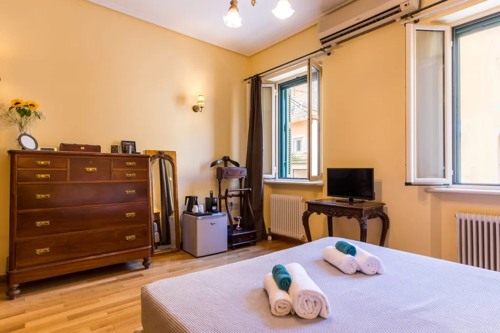 Moraitis Hospitality, Krf – različite lokacije, Grčka — Moraitis Mansion-2 Floor Unique Home