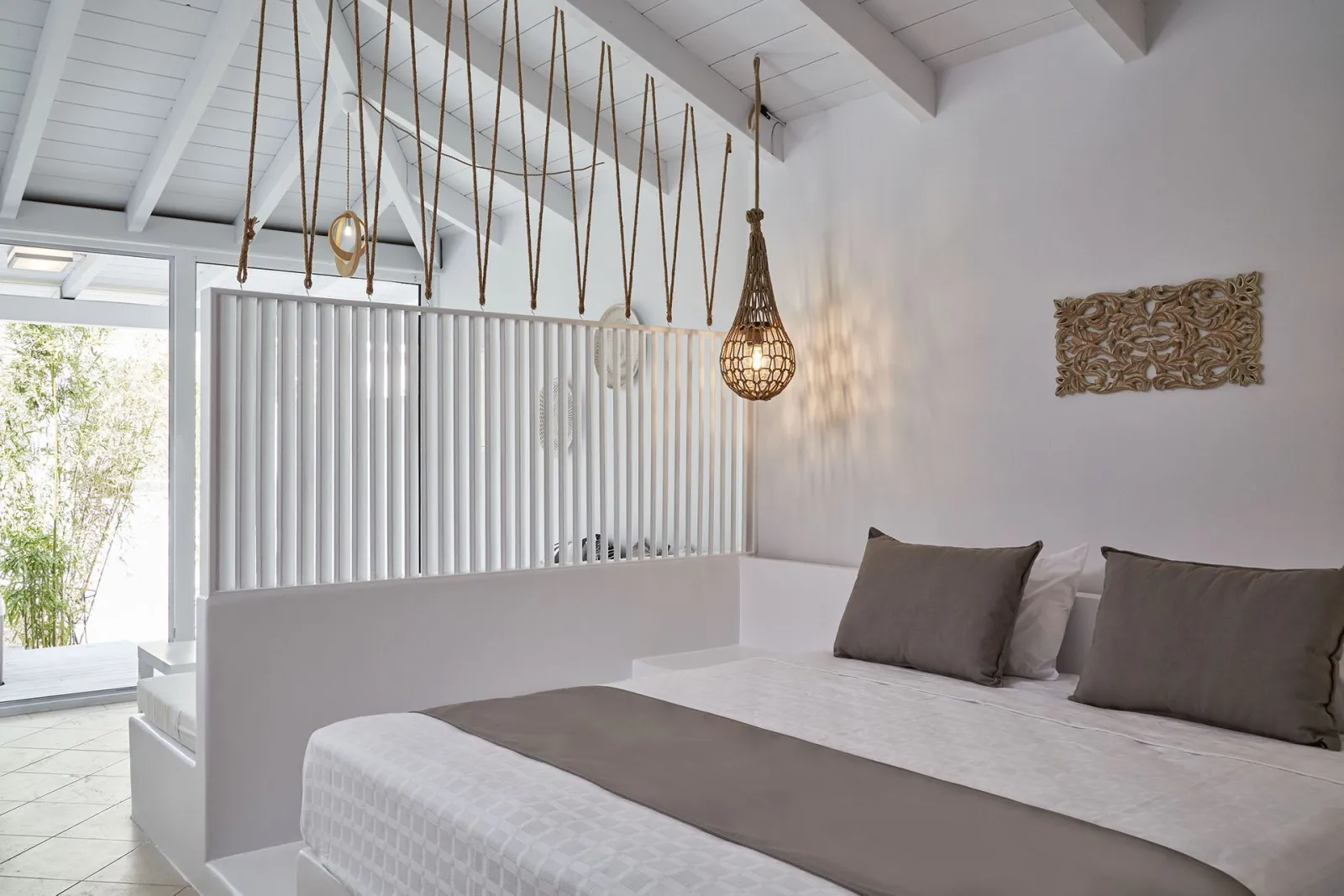 Mr&Mrs White Corfu Couples Retreat -Adults only, Aharavi, Grčka — Honeymoon Outdoor Jacuzzi Suite