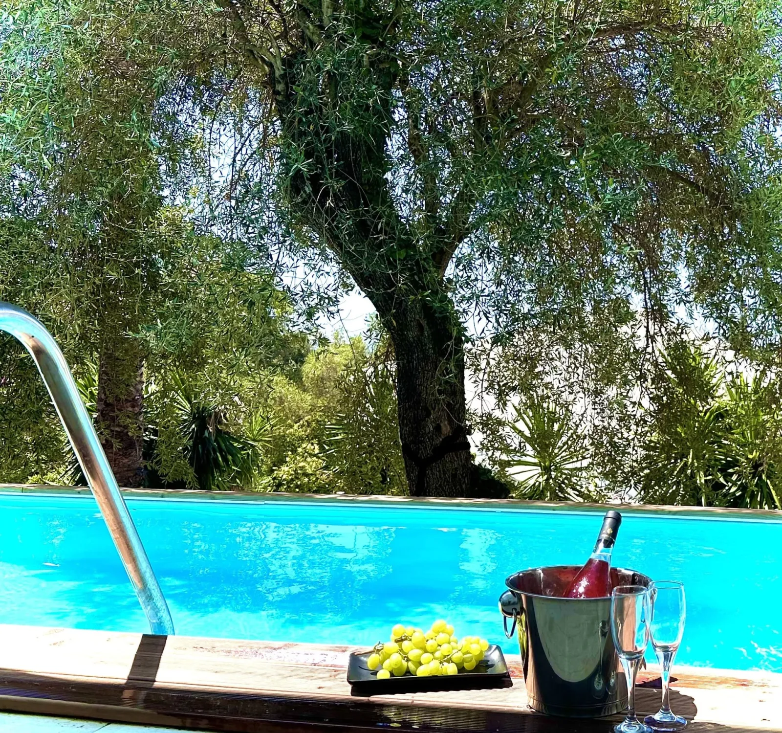 Mr&Mrs White Corfu Couples Retreat -Adults only, Aharavi, Grčka — Junior Suite with Sharing Pool