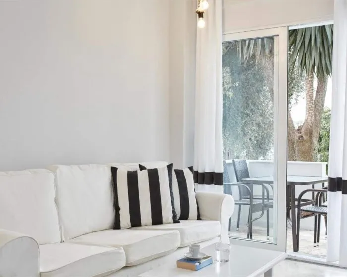 Mr&Mrs White Corfu Couples Retreat -Adults only, Aharavi, Grčka — Suite 2 BedRoom Private Pool Suite