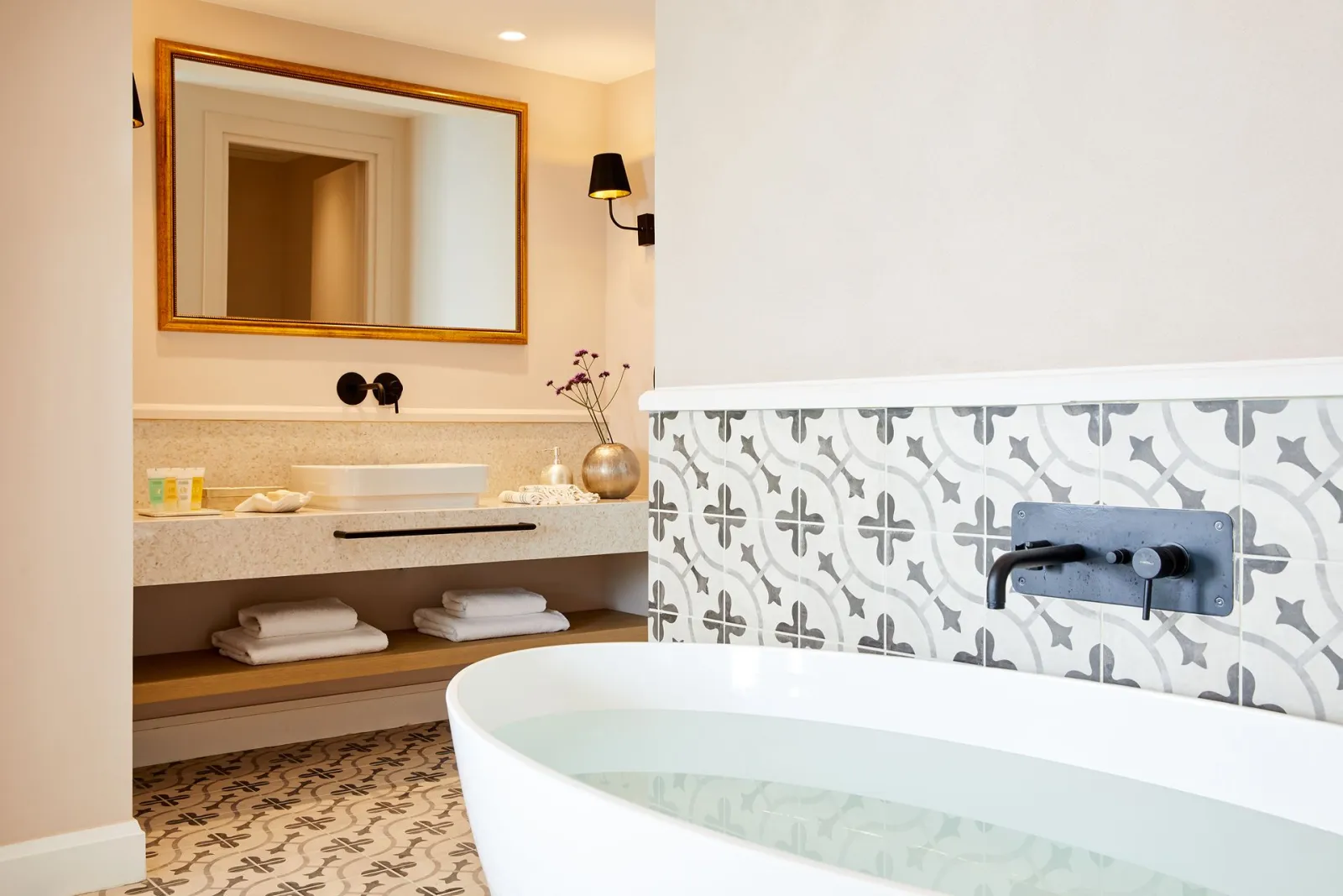 Nido-Adults only, Agios Ioannis Peristeron, Grčka — Deluxe Suite Whirlpool Sea View