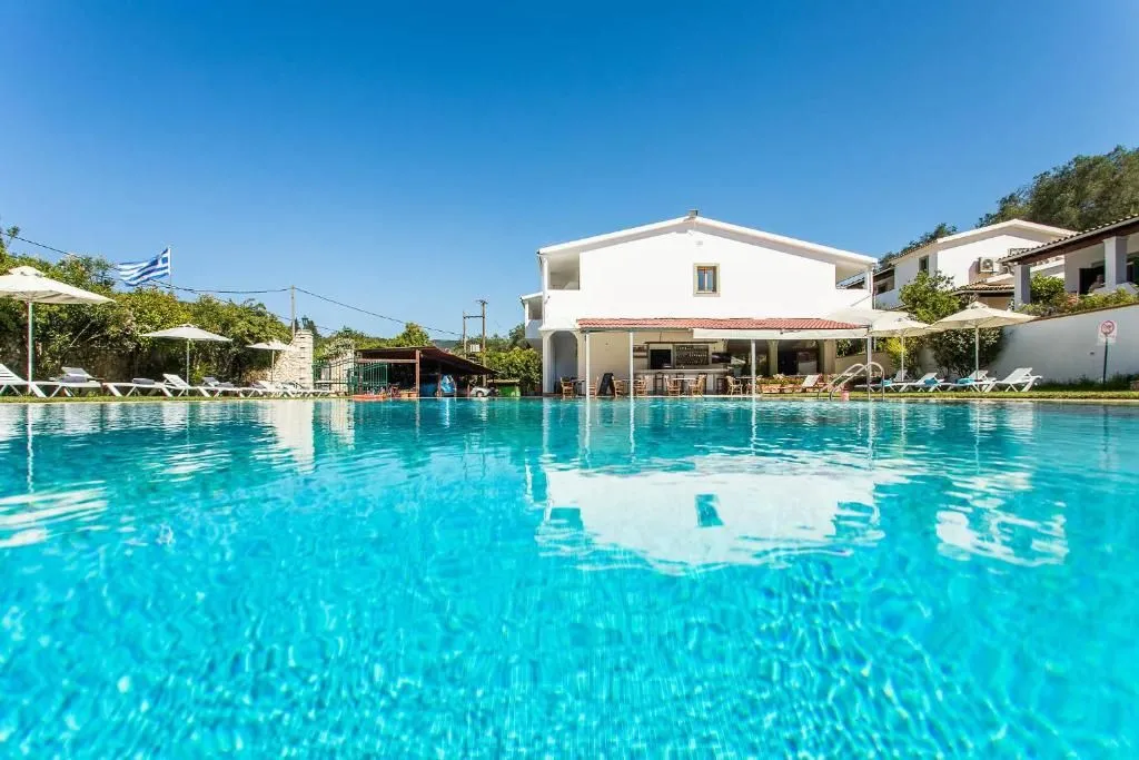 Paradise Inn Corfu, Liapades