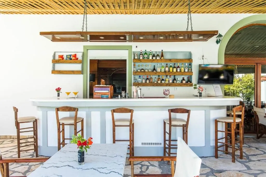 Paradise Inn Corfu, Liapades, Grčka — fotografija 5