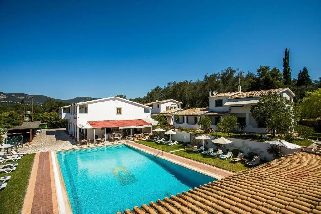 Paradise Inn Corfu, Liapades, Grčka — fotografija 14