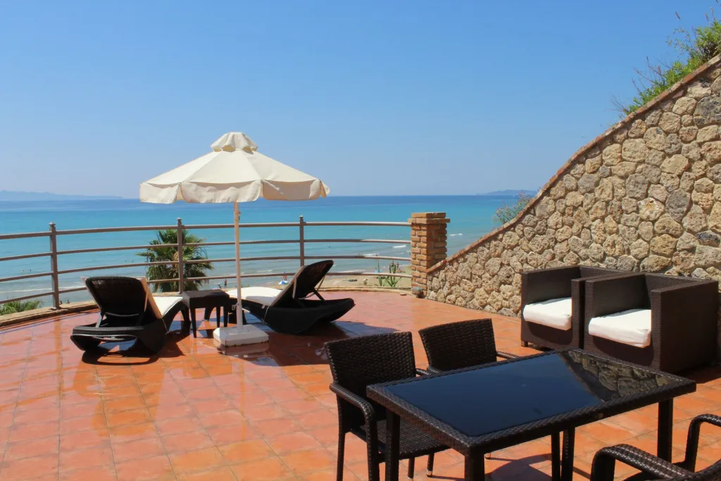 Picture Suites Corfu, Agios Stefanos Avliotes, Grčka — Junior Suite with Sea View