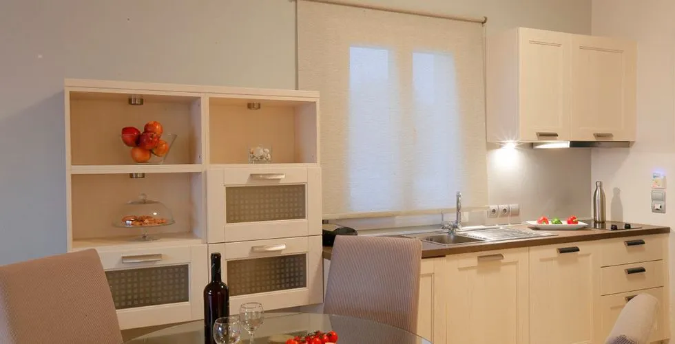 Picture Suites Corfu, Agios Stefanos Avliotes, Grčka — Master Suite with Sea View
