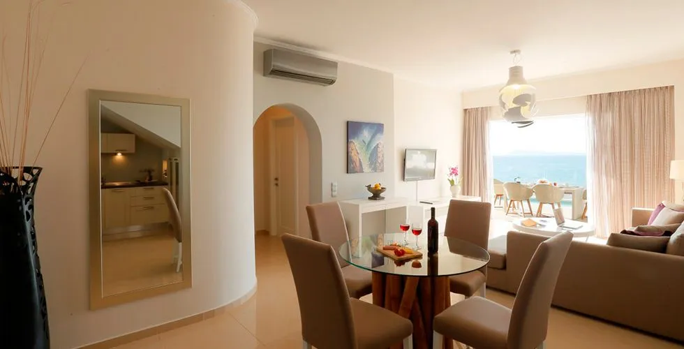 Picture Suites Corfu, Agios Stefanos Avliotes, Grčka — Presidential Suite with Sea View