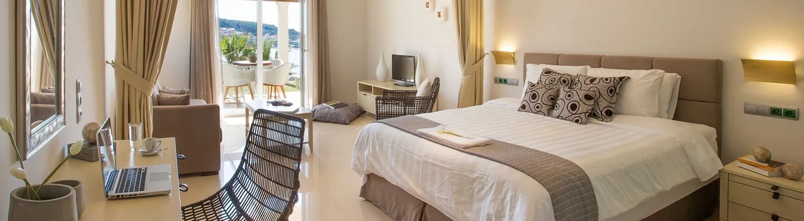 Picture Suites Corfu, Agios Stefanos Avliotes, Grčka — Senior Suite with Sea View