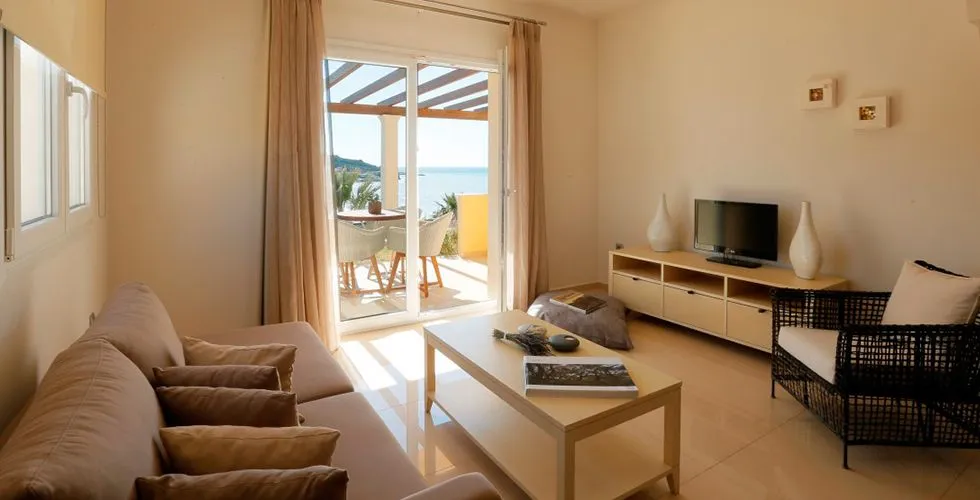 Picture Suites Corfu, Agios Stefanos Avliotes, Grčka — Senior Suite with Sea View