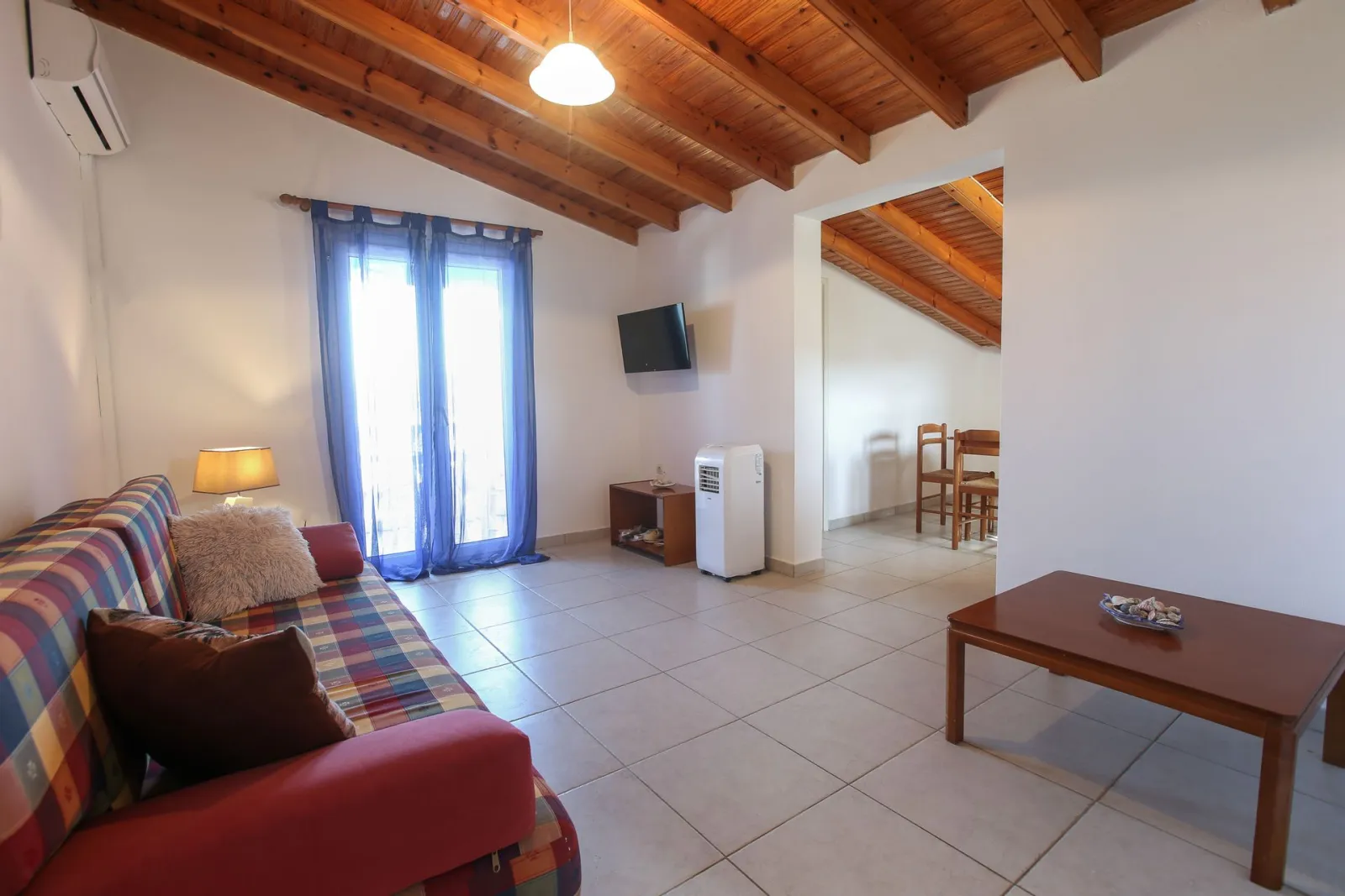 S & C Kosmos Beach Hotel, Roda, Grčka — Family Attic 1 bedroom