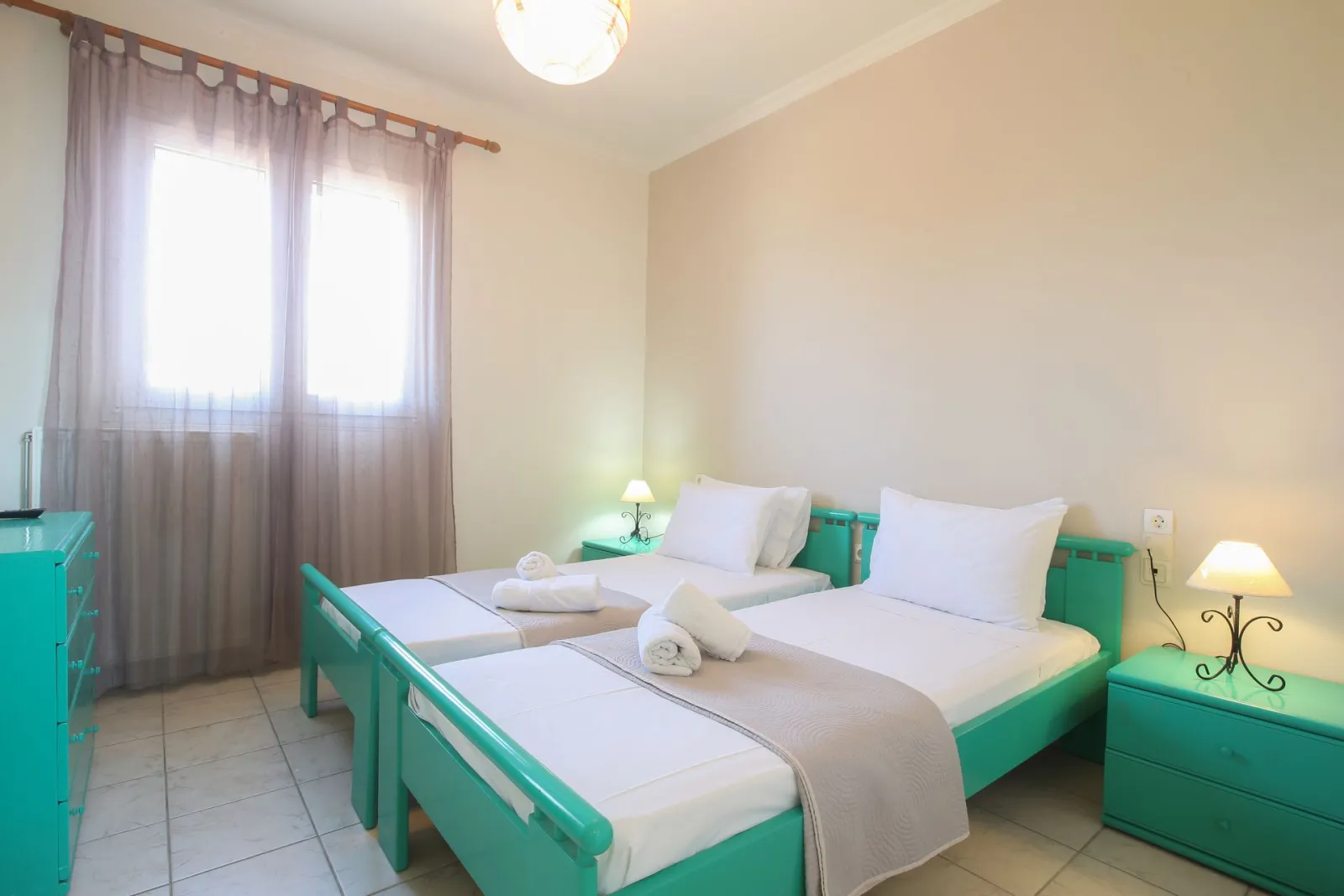 S & C Kosmos Beach Hotel, Roda, Grčka — Villa 4 bedrooms with side sea view
