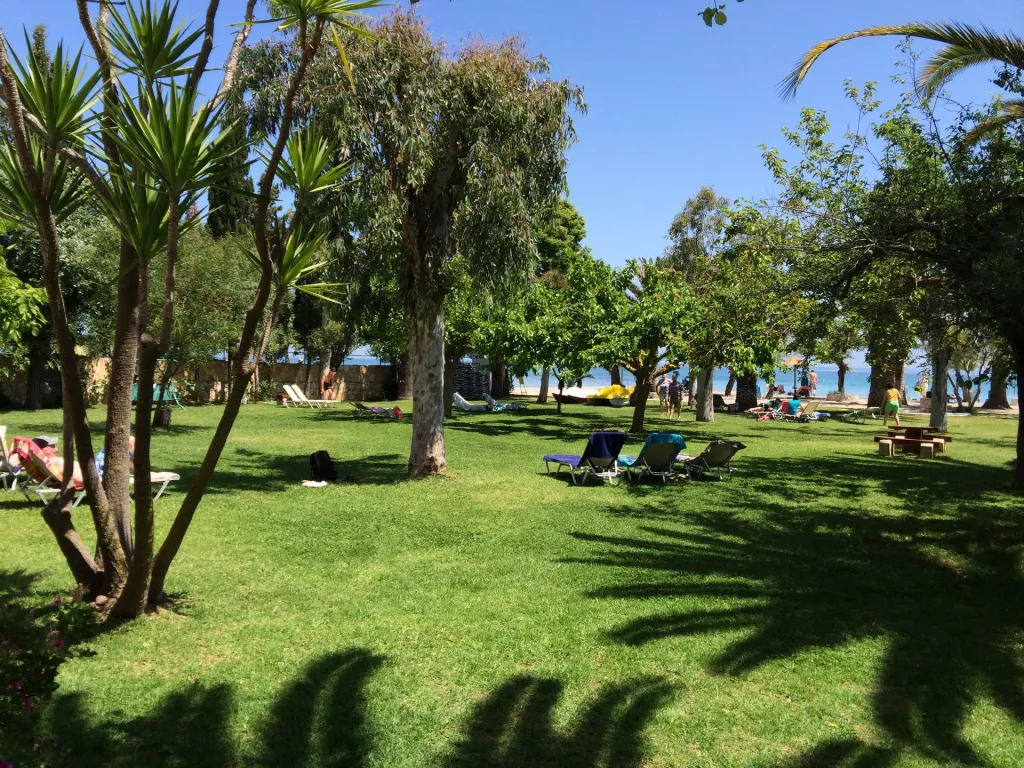 Three Stars Beach Hotel, Moraitika, Grčka — fotografija 8