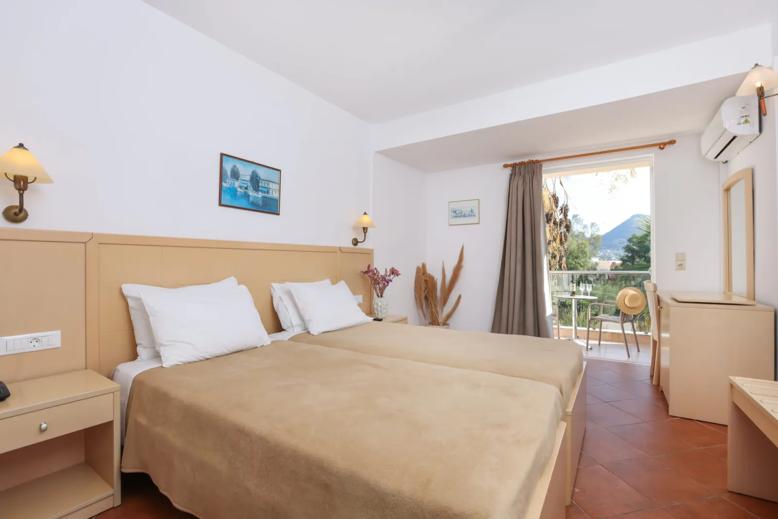 Three Stars Beach Hotel, Moraitika, Grčka — Double Room