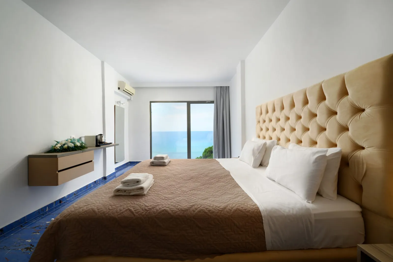 Ninos Grand Beach Hotel & Resort Preveza, Kastrosikija, Grčka — Suite Sea View