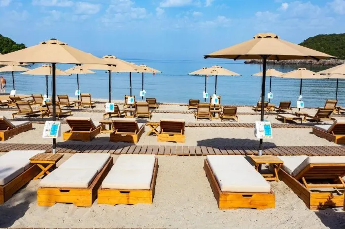 Sunrise Beach Hotel, Amudija, Grčka — plaža