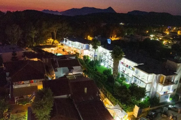 Sunrise Beach Hotel, Amudija, Grčka — plaža