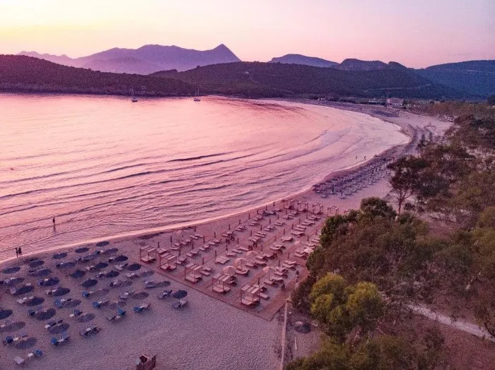 Sunrise Beach Hotel, Amudija, Grčka — plaža