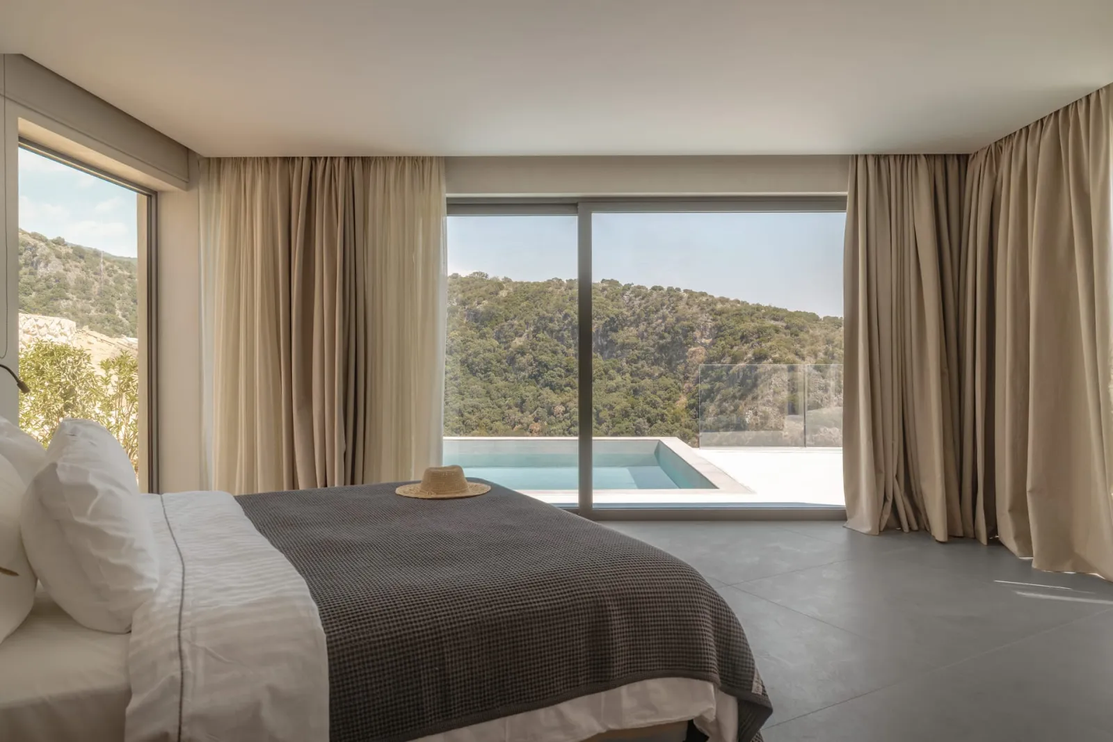 Alon Sevou Suites Syvota, Mega Ntrafi – Sivota, Grčka — Signature Suite Panoramic Sea View with Private Pool