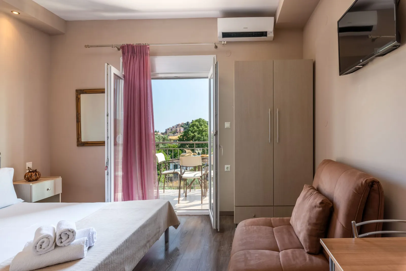 Harmony Apartments Sivota, Sivota, Grčka — Deluxe Studio