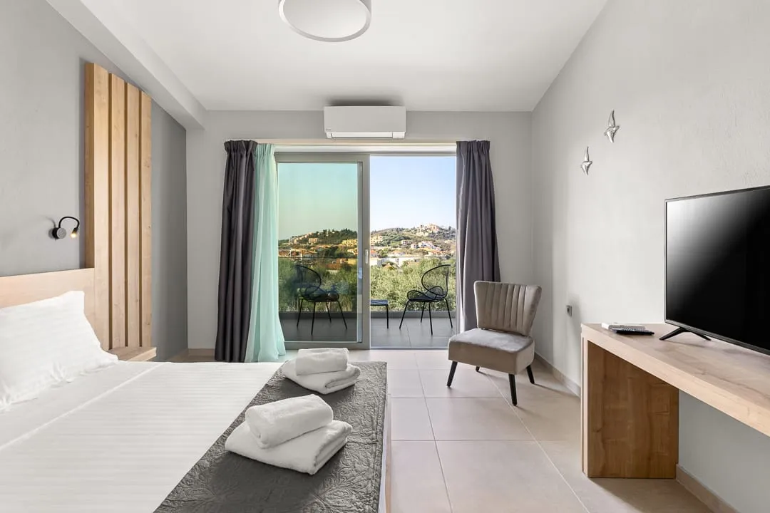 Sarah Luxury Rooms, Sivota, Grčka — Deluxe Double Pool View Room
