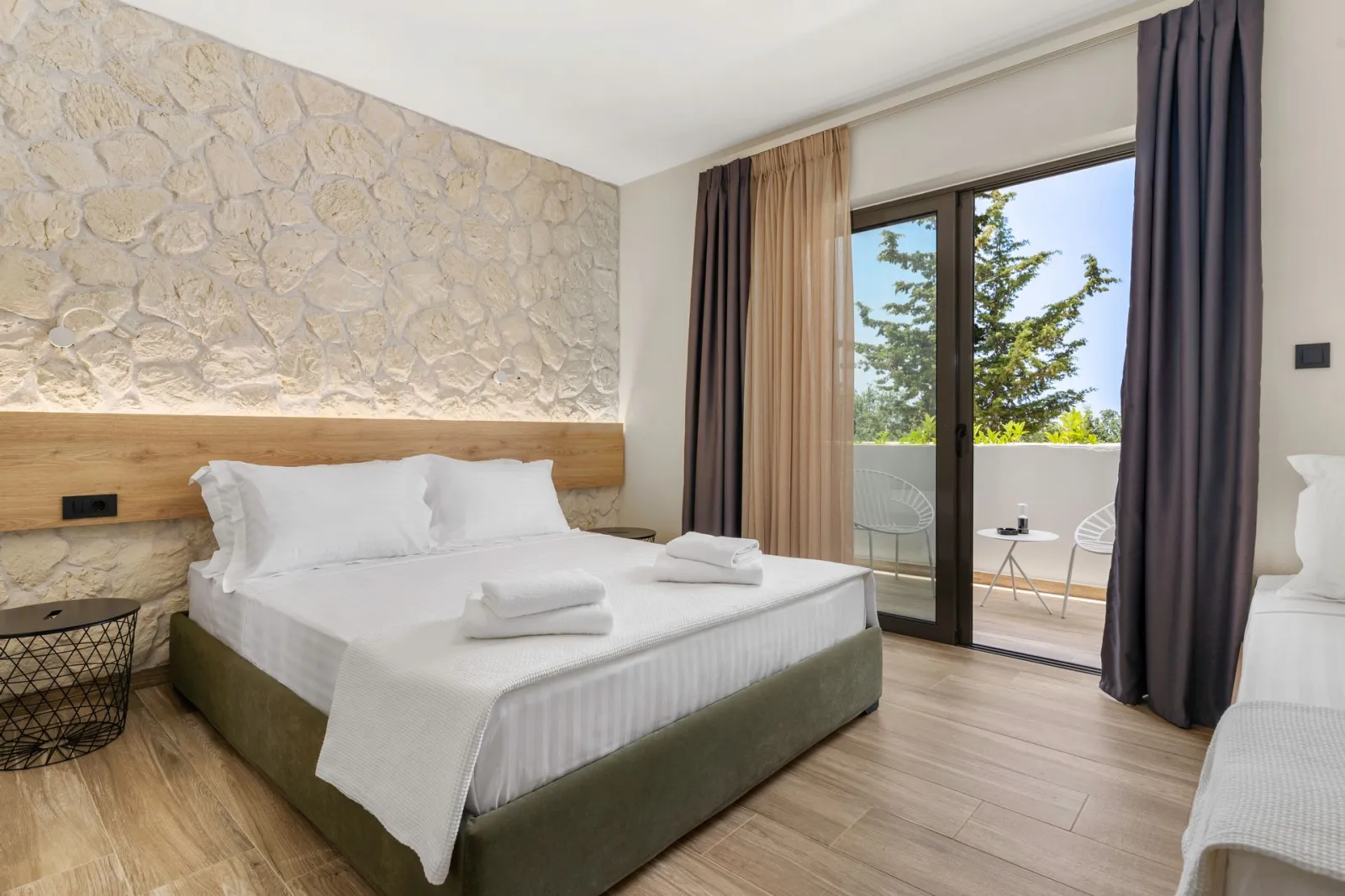 Sigma Luxury Rooms, Sivota, Grčka — Classic Triple Room Sea View
