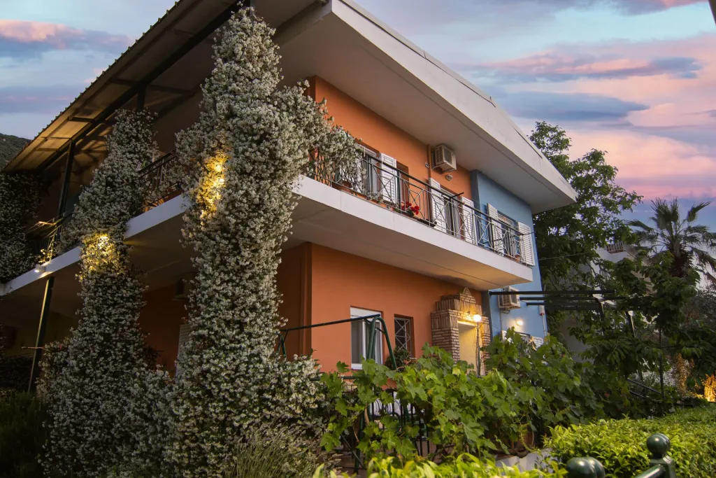 Tsertos Apartments, Grčka — fotografija 1