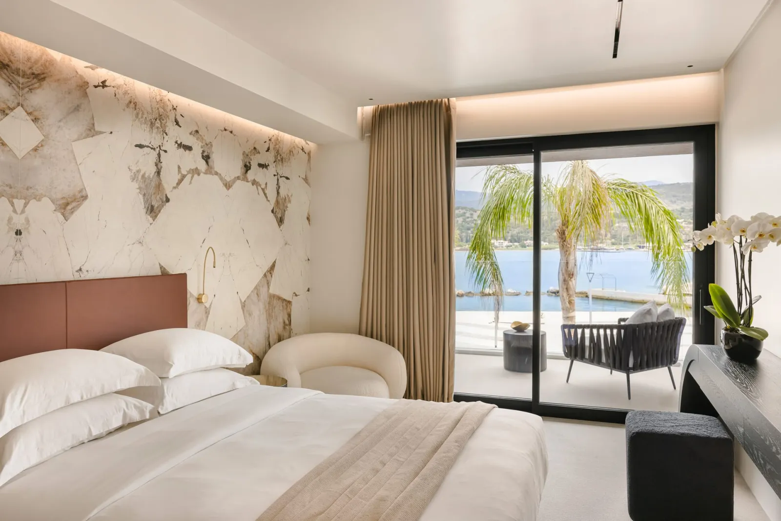 Casaly Hotel & Spa, Argostoli, Grčka — Luxury Room with Sea View