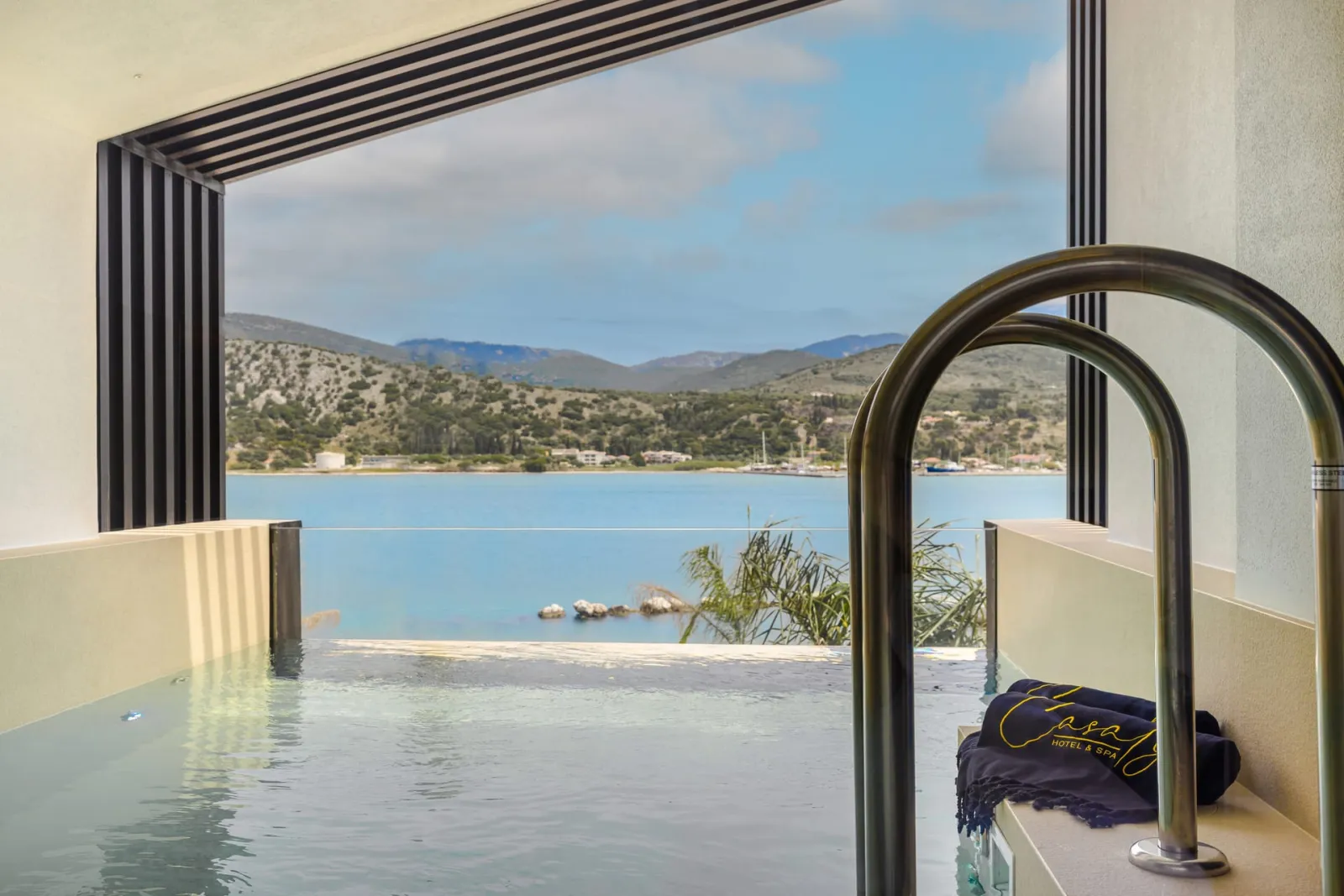 Casaly Hotel & Spa, Argostoli, Grčka — Presidential Sea View Suite with Hammam and Private Sky Pool
