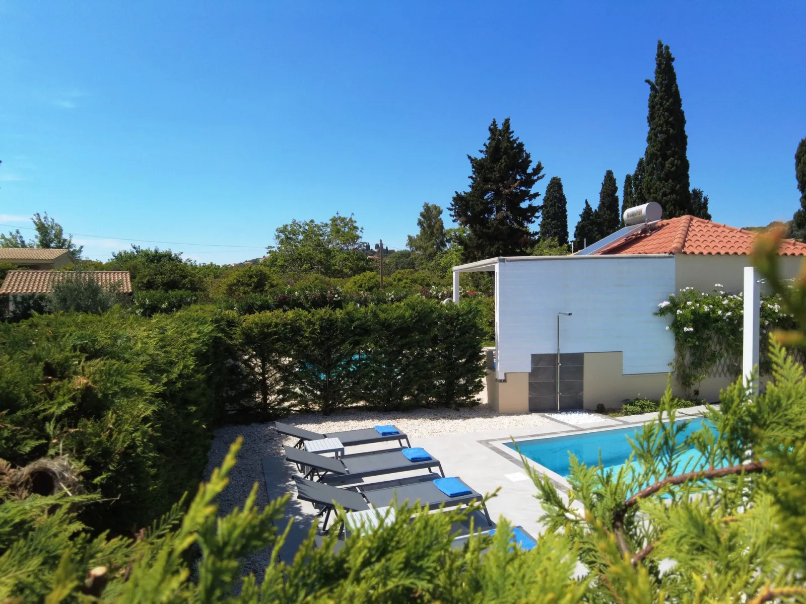 Cypress Garden Villas Kefalonia, Svoronata, Grčka — Villa with Private Pool