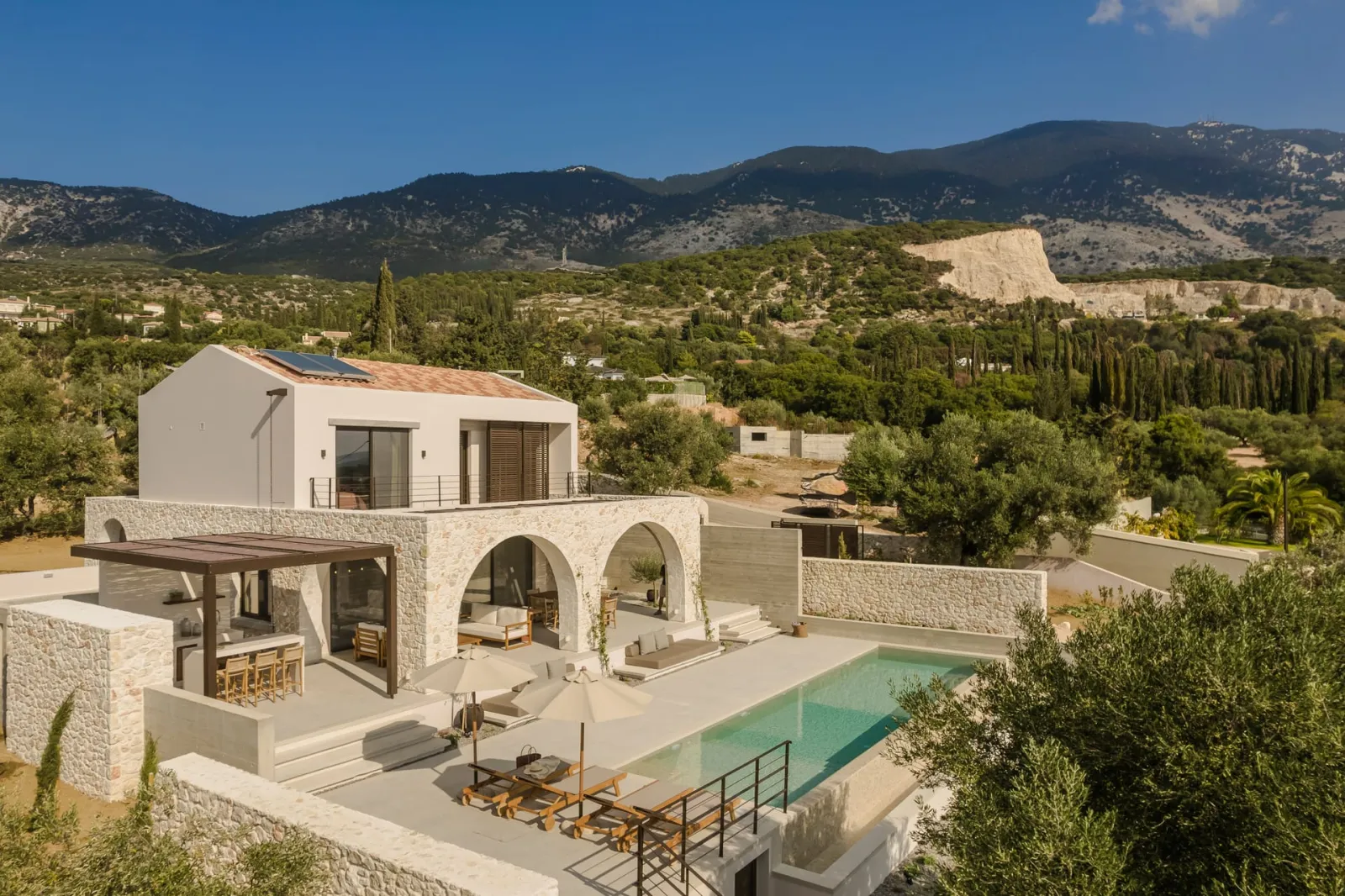 Kerami Kefalonia, Trapezaki