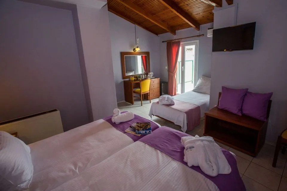 Mirabel City Center Hotel, Argostoli, Grčka — Triple Room