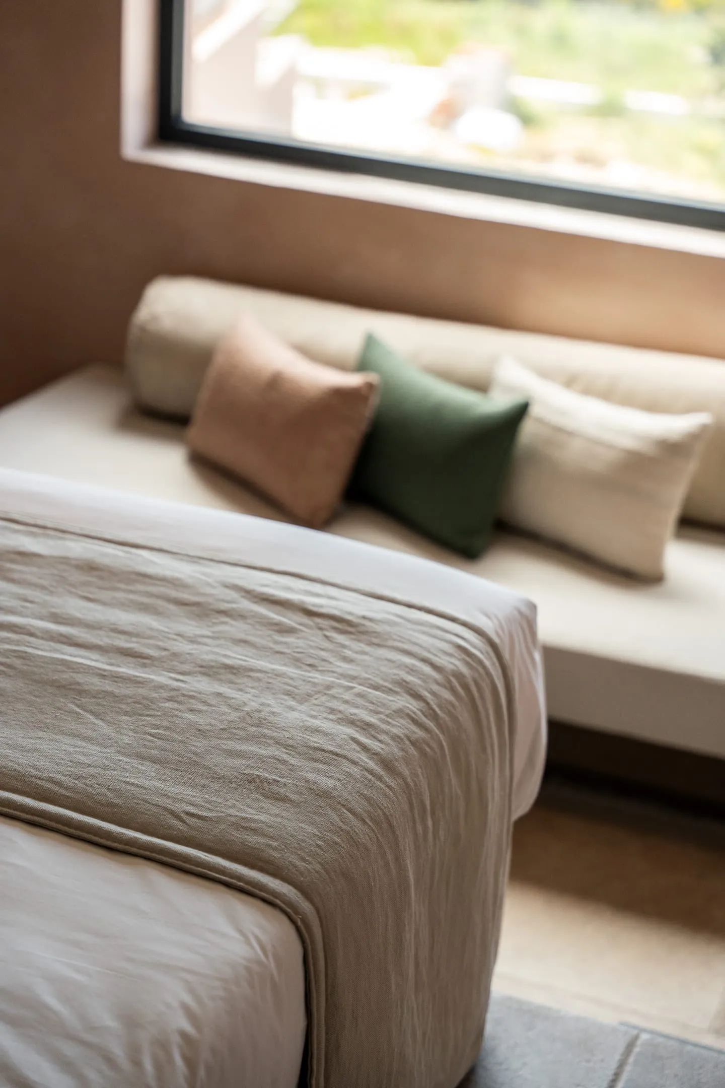 Tetra Retreat, Svoronata, Grčka — Superior Suite with Sea View & Private Pool