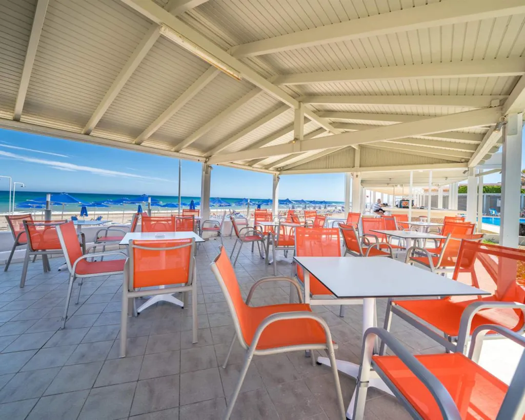 Adele Beach, Rethymno, Grčka — plaža