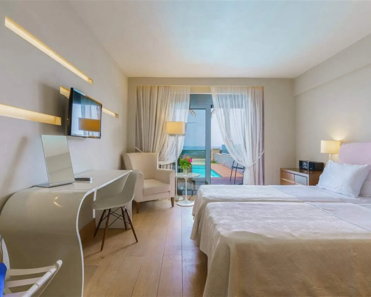 Aegean Pearl Hotel, Rethymno, Grčka — Double Room Private Pool Sea View