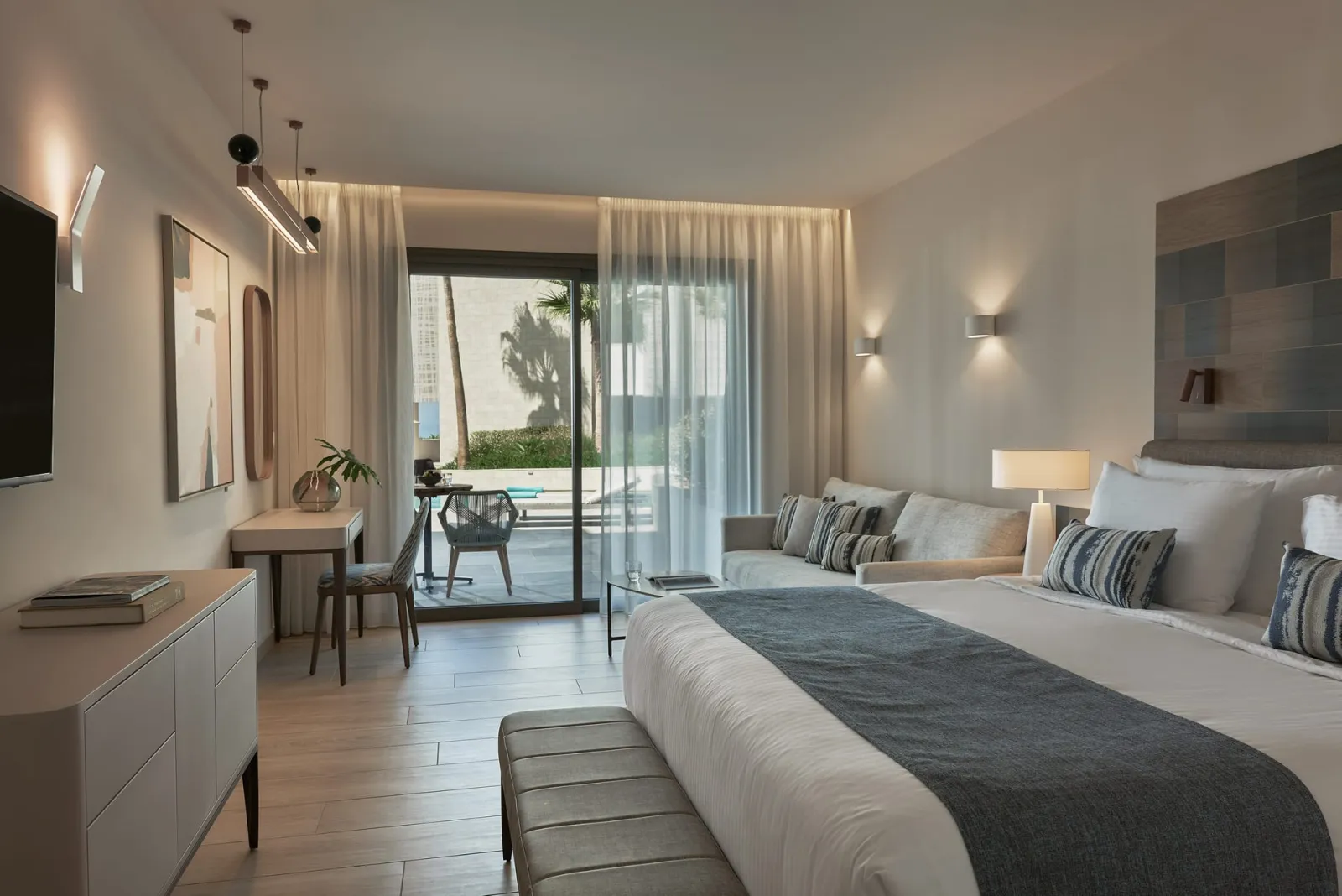 Amira Luxury Resort & Spa Adults Only, Rethymno, Grčka — Junior Suite Pool View Sharing Pool
