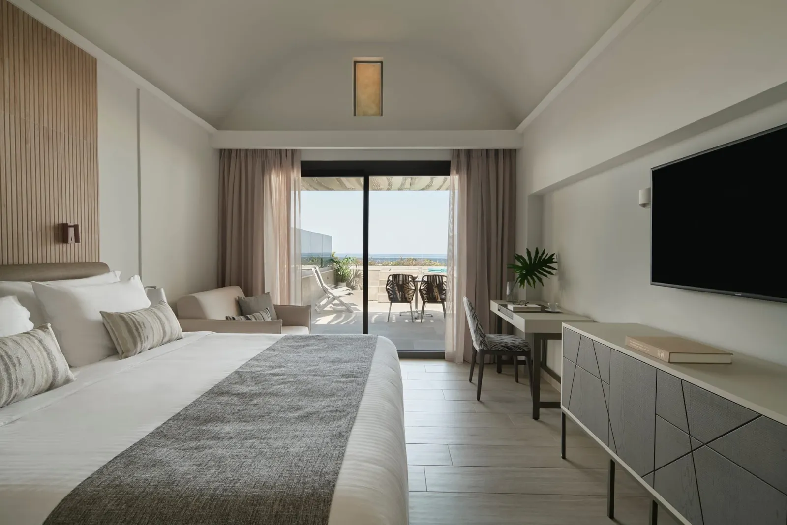 Amira Luxury Resort & Spa Adults Only, Rethymno, Grčka — Superior Double Sea View with Outdoor Jacuzzi