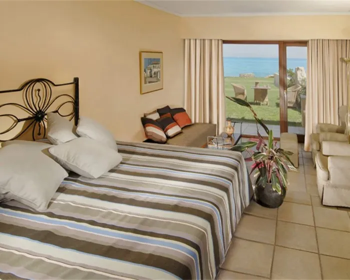 Aquila Rithymna Beach, Rethymno, Grčka — Bungalow Suite Mythica Beach Front
