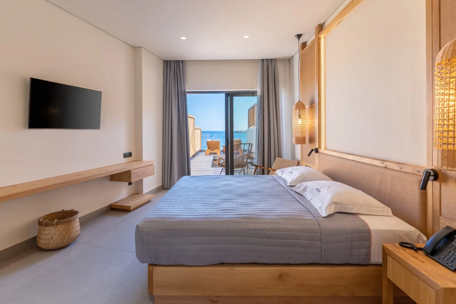 Bali Star Hotel, Bali, Grčka — Junior Suite Sea Front with Private Pool