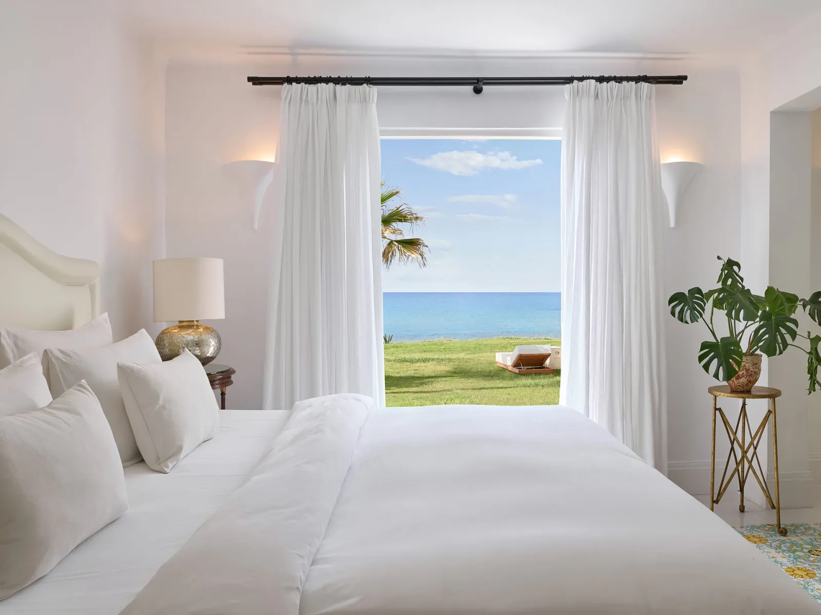 Caramel A Grecotel Resort To Live, Rethymno, Grčka — 4 Bedroom Beach Villa Seafront