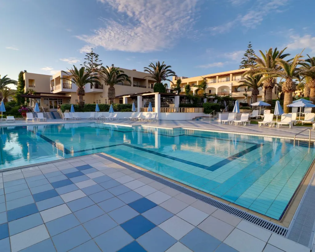 Creta Royal Hotel/Adults Only, Grčka — bazen