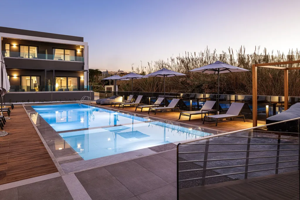 Eleven Boutique Suites, Grčka