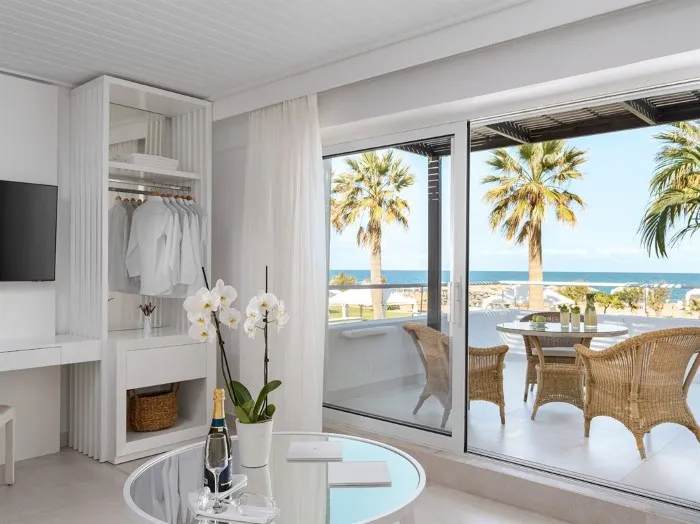 Grecotel Creta Palace Luxury Resort, Rethymno, Grčka — Family Suite Sea Front