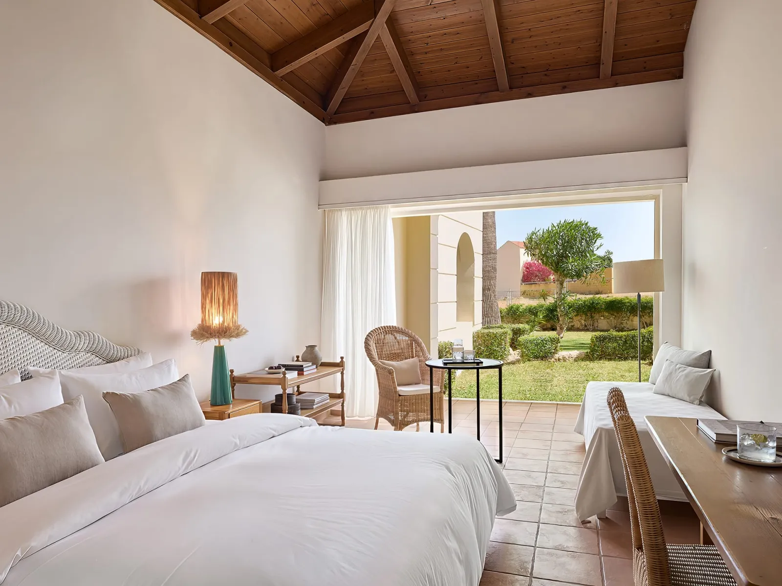 Grecotel Marine Palace & Aqua Park, Grčka — Bungalow Sea View