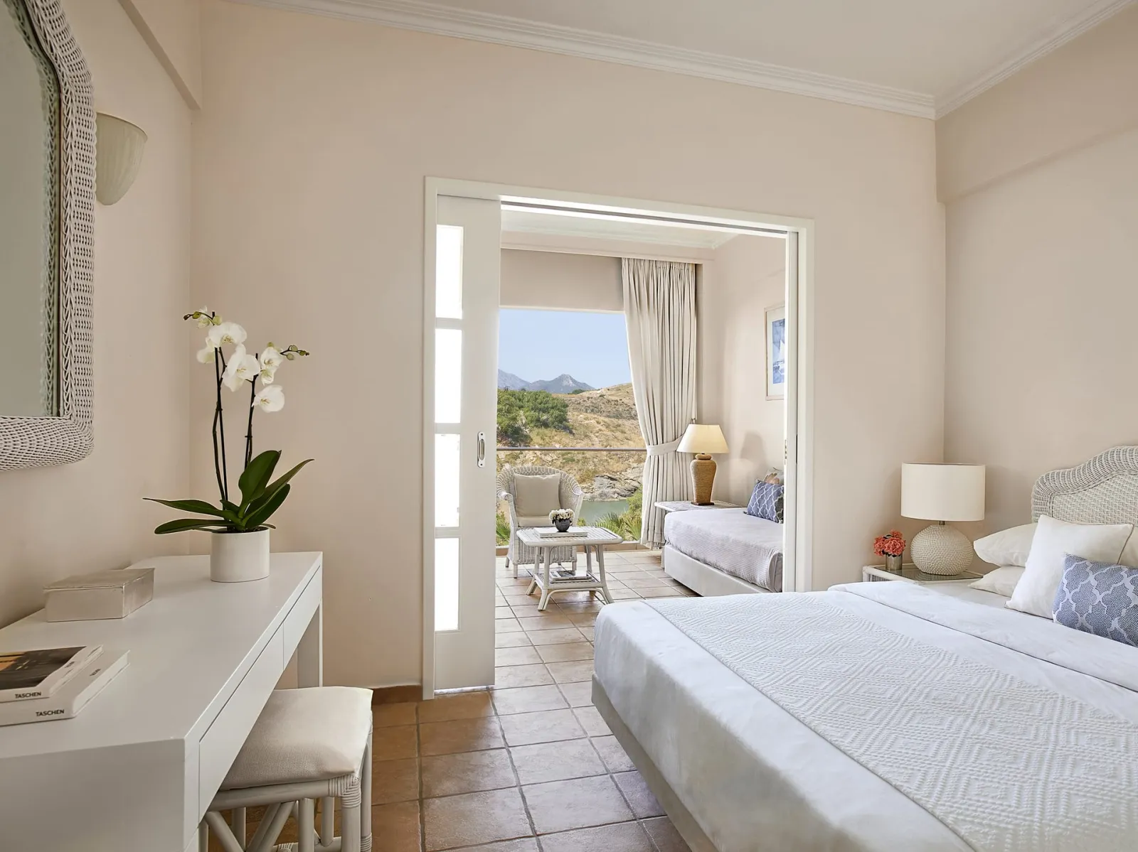 Grecotel Marine Palace & Aqua Park, Grčka — Family Room Main Building
