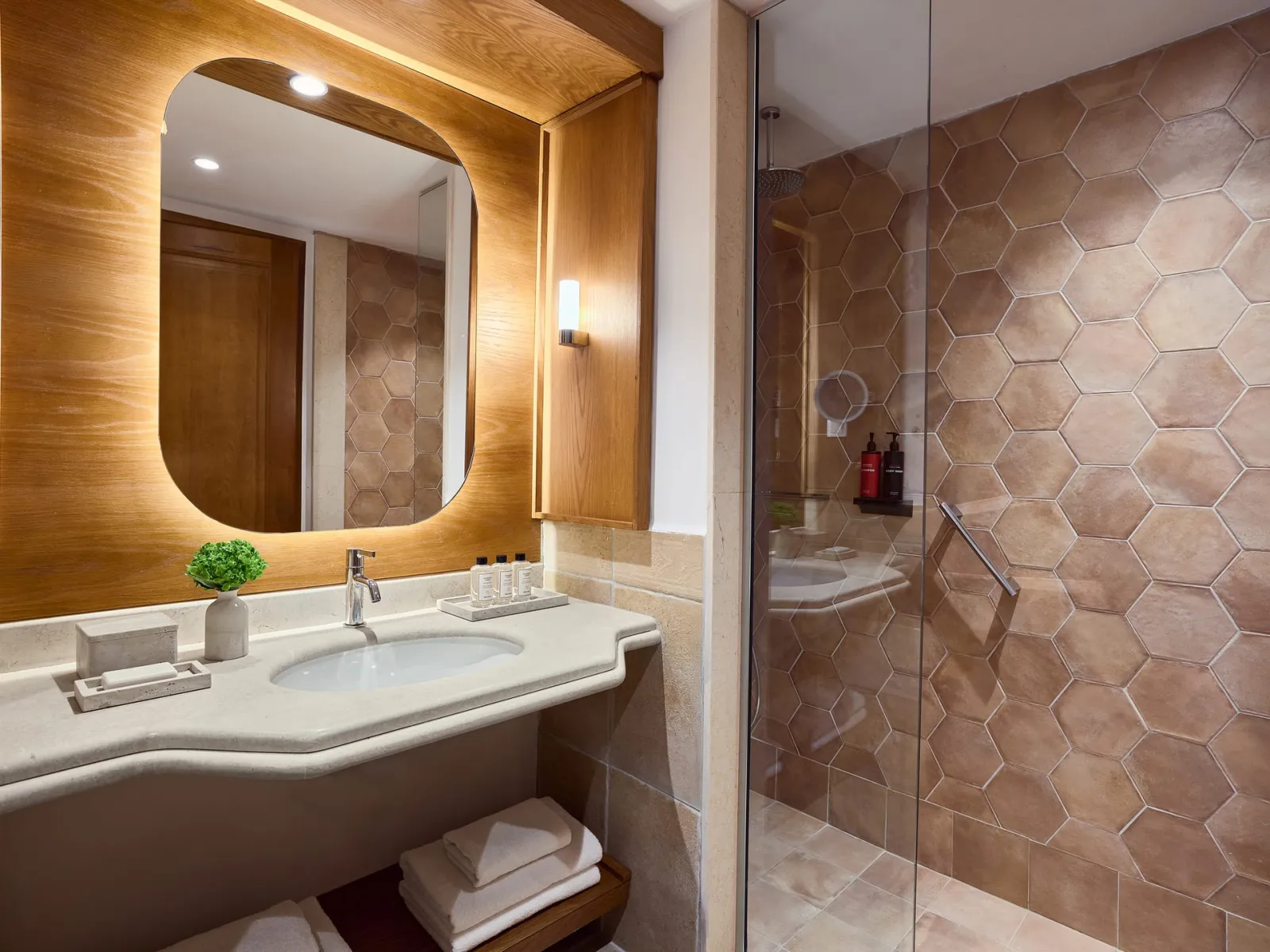 Grecotel Marine Palace & Aqua Park, Grčka — Seafront Junior Suite