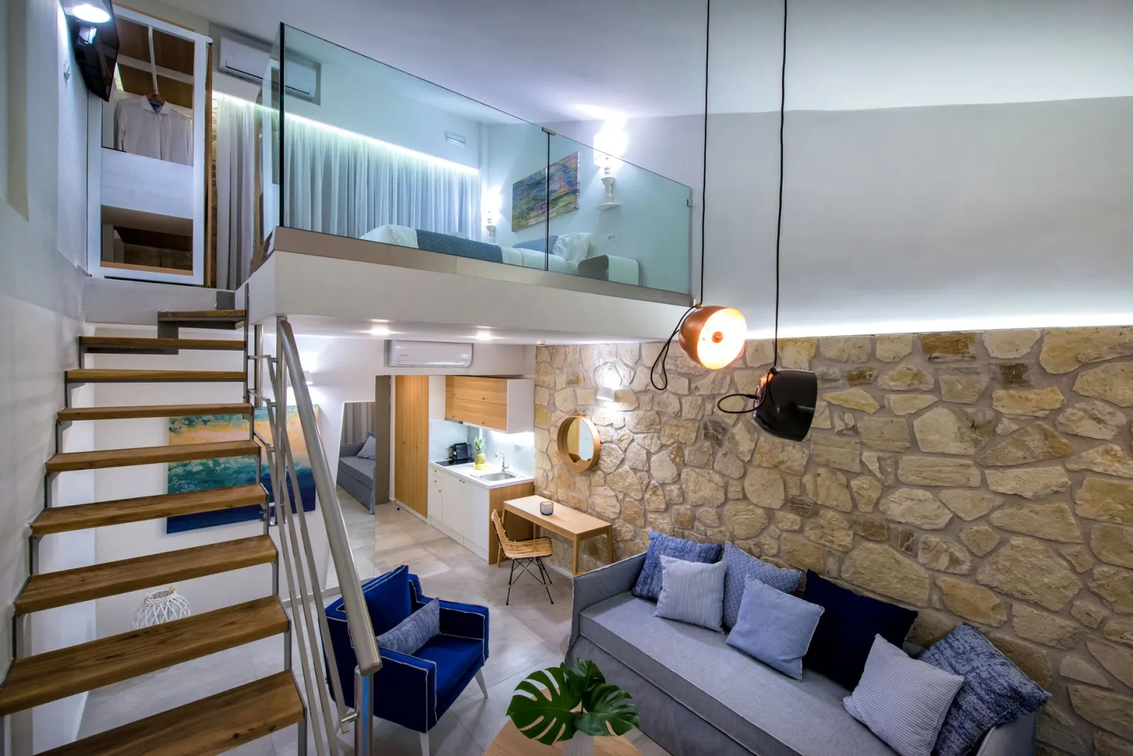 Mary Hotel Apts & Mary Royal Suites, Rethymno, Grčka — Suite with Pool View - Split Level