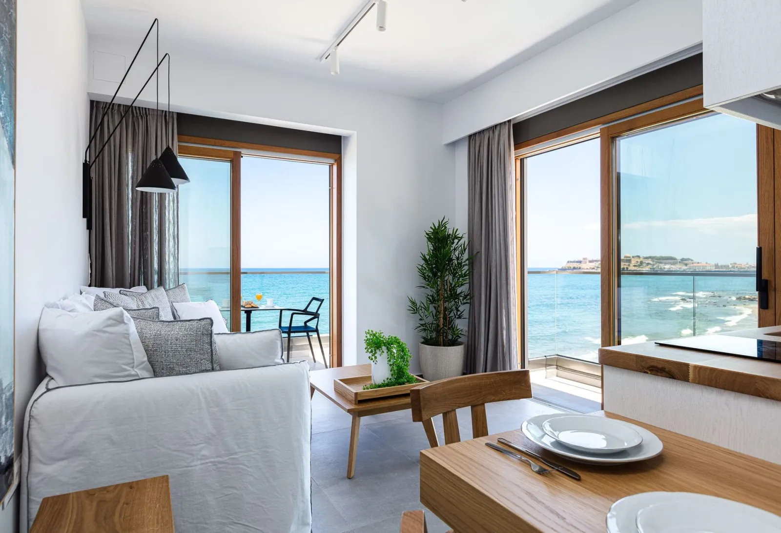 North Coast Seaside Suites Rethymno, Rethymno, Grčka — Superior Apartment with Sea View
