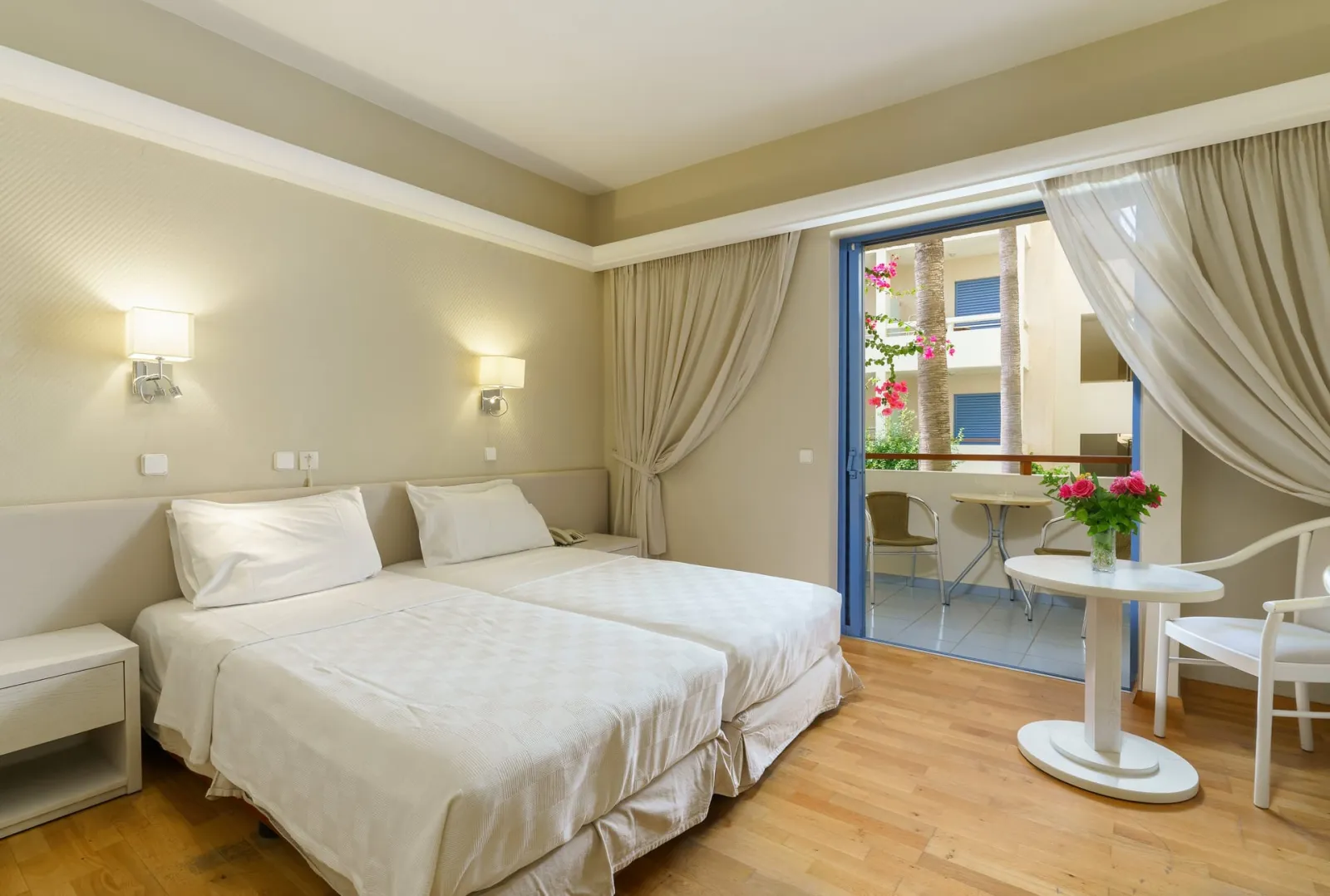 Pearl Beach Rethymno, Rethymno, Grčka — Double Room with Garden or Land View