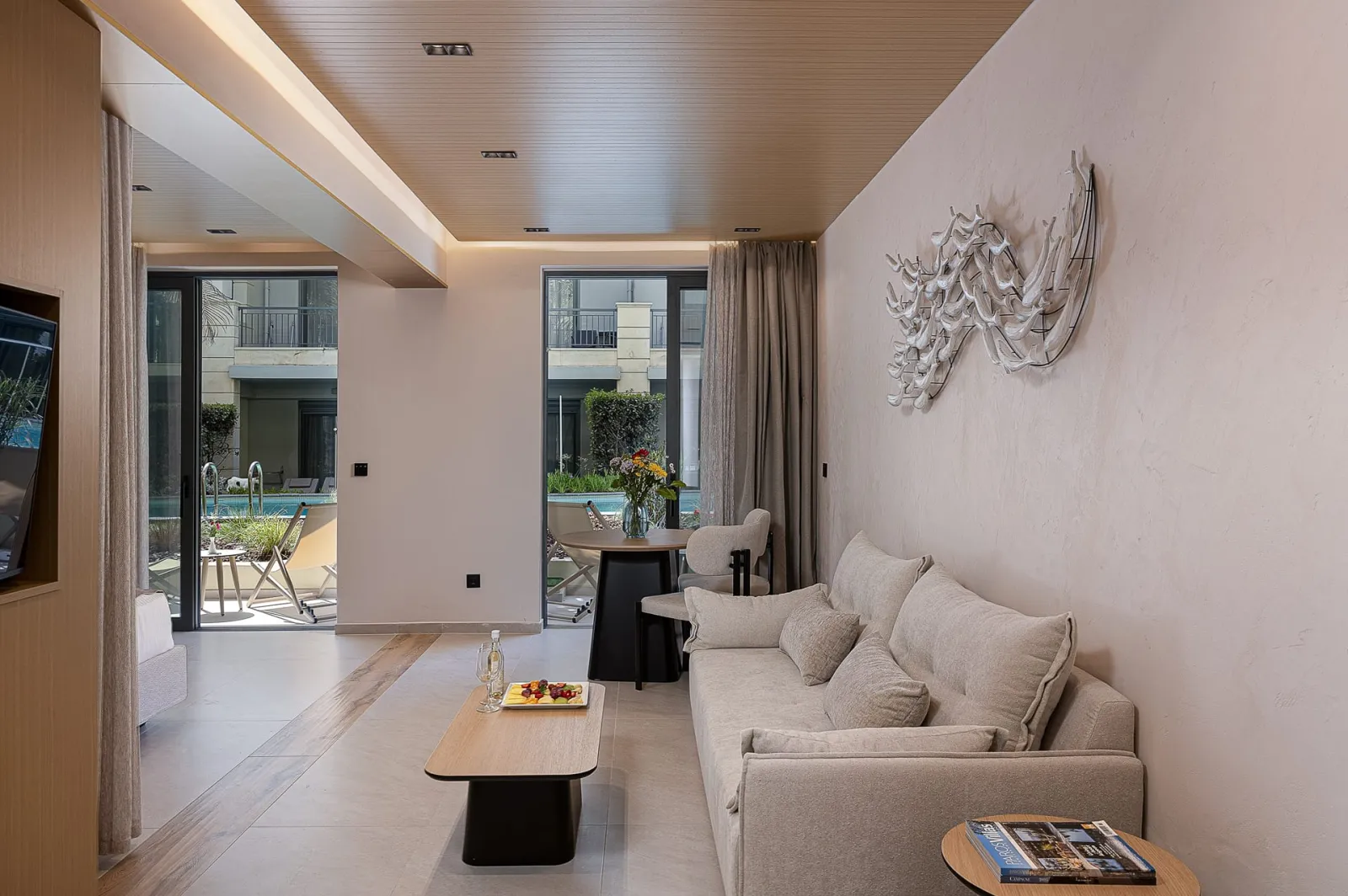 Pearl Beach Rethymno, Rethymno, Grčka — Junior Suite Swim-Up